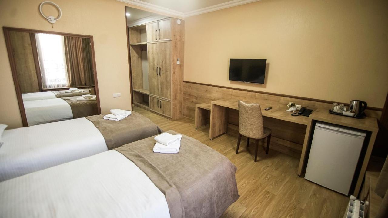 Hotel Juralius Tbilisi Exterior photo